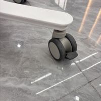 Chariot médical mobile moderne pour ordinateur portable, réglable pneumatiquement, garantie 5 ans, idéal pour les visites en salle d'hôpital – Vente directe usine