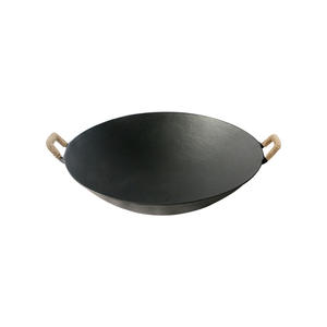 Wok Tradicional de Hierro Fundido con Doble Asa, Pre-sazonado, Antiadherente y Duradero para Cocinar Salteados - Product Image 4