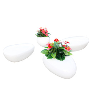 Banc d'extérieur en fibre de verre, forme de pierre, assise moderne pour patio, mobilier de jardin durable pour usage extérieur - Product Image 5