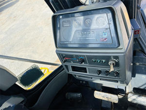 Topadora de cadenas Komatsu D65 usada de alto rendimiento |   Calidad Superior |   Logística Global Rápida |   Garantía del Mejor Precio para Bulldozer - Product Image 6