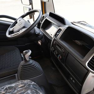 Camión Multifuncional Dongfeng con Plataforma Elevadora, 160HP, de Alta Resistencia, 20m, para Trabajos de Ingeniería - Product Image 5