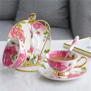 Tasse à thé et soucoupe en porcelaine d'os floraux 200ml ensemble de <span class=keywords><strong>café</strong></span> de tasse à thé en céramique comprend 1 tasse 1 soucoupe et 1 cuillère - Product Image 4