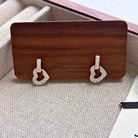 Nouveau à la mode mignon coeur forme Huggie boucles d'oreilles pour les femmes Micro pavé zircon cubique pour cadeau de fête d'anniversaire