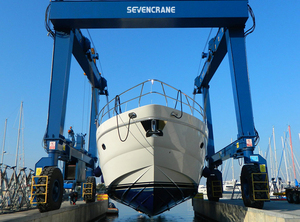 50t-1200t Grue de levage marine mobile sur pneus, élévateur de bateaux, porte-chargeurs à portiques, grue portique marine sur pneus en caoutchouc, élévateur de yachts, pour atelier - Product Image 3