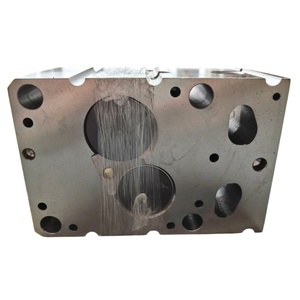 Piezas de Sistema de Motores de Camiones de Alta Calidad AZ1096040028 612600040282 AZ1034040030 Cabeza de Cilindro de Motor para Sinotruk - Product Image 4