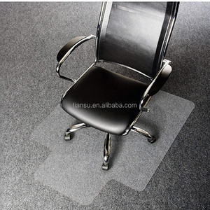 Polycarbonate rond/chaise carrée/table/tapis de ventilateur dans clair/givré - Product Image 5