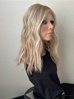 Perruque de luxe en cheveux humains bruts blond cendré européen, qualité médicale, avec dentelle HD invisible, nœuds simples et blanchis, idéale pour l'alopécie