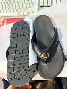 Sandalias casuales de tacón plano para mujer con incrustaciones de diamantes, parte superior con láser, ligeras, para exteriores, a la moda. - Product Image 2