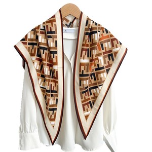 Écharpe triangulaire vintage à chevrons pour femme, élégante cravate-châle automne-hiver, accessoire de mode pour chemise - Product Image 5
