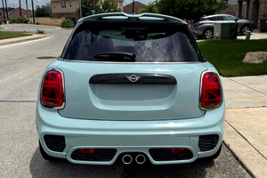Mini Cooper S Hardtop 4 Puertas Edición Azul Hielo 2019 Usado - Product Image 2