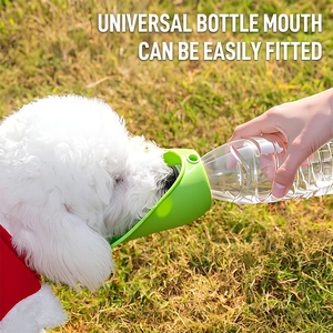 Nuovissima Bottiglia d'Acqua Portatile Ecologica in Silicone per Cani con Ciotola Ovale Universale e Attacco per Bottiglia Minerale per Viaggi e Passeggiate all'Aperto - Product Image 2
