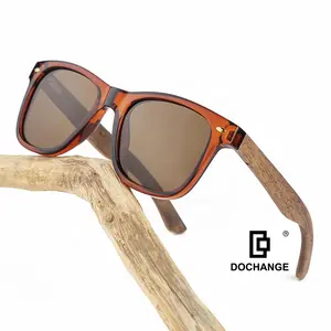 Hochwertige Holz sonnenbrille 2024 Strand zubehör UV400 polarisierte Kunststoff-Sonnenbrille für Herren schirme