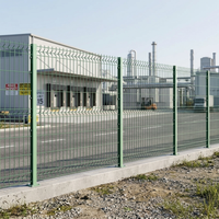 Clôture en treillis soudé 3D polyvalente pour passerelles piétonnes et barrière de sécurité pour infrastructures publiques