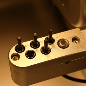 Attrezzatura dentale <span class=keywords><strong>cadcam</strong></span> migliore fresatrice dentale a 5 assi LODDEN D11 fresatrice a secco per laboratorio dentale - Product Image 6