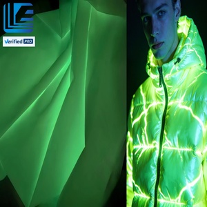 Tissu 100% nylon ultra léger avec revêtement luminescent, surface lisse, imperméable, pour veste luminescente, <span class=keywords><strong>doudoune</strong></span>, tente, sac - Product Image 1