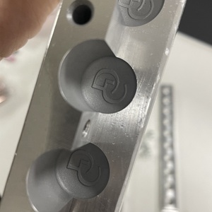 Cetakan Logam Lipstik 12 Lubang dengan Logo Ukiran Cetakan Lipstik Aluminium Sesuai Desain Anda - Product Image 3