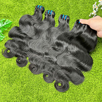 Lots de Cheveux Humains Bruts Vierge Alignés dans le Sens des Cuticules, Double Tissage, Ondulés, Cheveux Cambodgiens et Indiens Bruts d'un Seul Donneur, Vente en Gros