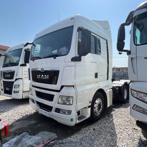 <span class=keywords><strong>Camion</strong></span> tracteur <span class=keywords><strong>MAN</strong></span> TGX 6x2 à 10 roues, utilisé pour le <span class=keywords><strong>transport</strong></span> de marchandises longue distance, cabine ergonomique conçue pour le <span class=keywords><strong>transport</strong></span> de charges partielles - Product Image 6