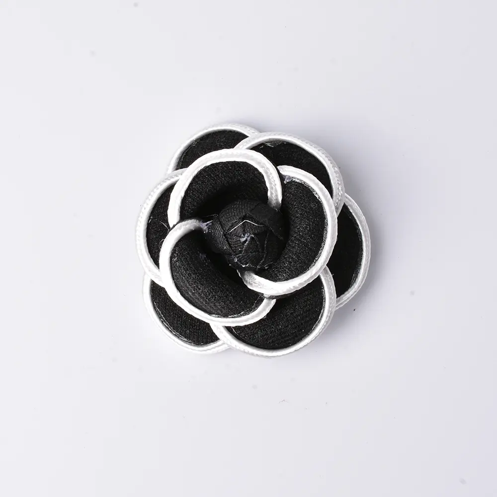 DIY Camellia Small Fragrance Classic Black And White Pearl Accessories