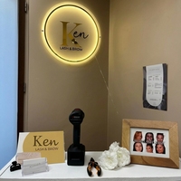 Insegna al Neon Rotonda in Acrilico Personalizzata, Logo 3D Circolare in Acrilico con Lettere Retroilluminate a LED per Pubblicità su Parete di Spa, Salone, Negozio o Azienda