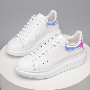 Chaussures de skate à lacets de haute qualité pour hommes et femmes, chaussures de créateur, hiver, été, automne, chaussures brillantes laser - Product Image 1