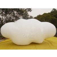 Décoration de fête de ballons gonflables géants suspendus à DEL Grands nuages flottants gonflables de nuit