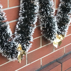 QY 2M <strong>Christmas</strong> Garland Home Party <strong>Wall</strong> <strong>Christmas</strong> <strong>Tree</strong> Ornaments Tinsel Strips with Bowknot Party <strong>Christmas</strong> Accessories - Product Image 4