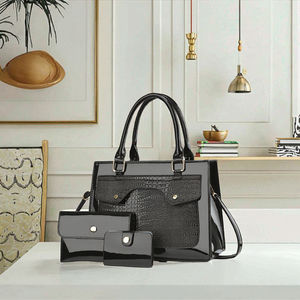 Vente en gros de nouveaux sacs à main fourre-tout mode coréenne vintage, doublure en polyester matelassé, fermeture éclair durable, gland, bon marché, portables pour femmes - Product Image 1