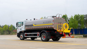Camion-citerne à eau Dongfeng 4X2 chinois avec moteur diesel, réservoir de 16300 L pour pulvérisation de pesticides, lavage de garde-corps et aménagement paysager - Product Image 6