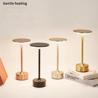 Lampe de bureau UFO moderne en aluminium avec chargement USB tactile, lumière d'ambiance LED, style américain, créative, pour restaurant, bar, veilleuse