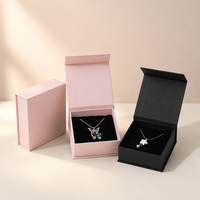 Boîte cadeau en carton en forme de livre avec couvercle rabattable et insert en mousse pour collier, bracelet, boucles d'oreilles - Vente en gros usine