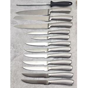 Ensemble de couteaux de cuisine haut de gamme de 14 pièces avec organisateur de tiroir en bambou et 12 couteaux et 1 aiguiseur de couteaux - Product Image 3