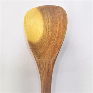 Utensilios de Cocina Ecológicos de Madera de Acacia, Juego de 2 Cucharas para Servir y Espátula Plana para Utensilios Antiadherentes, 100% Hechos a Mano, Estilo Americano - Product Image 4