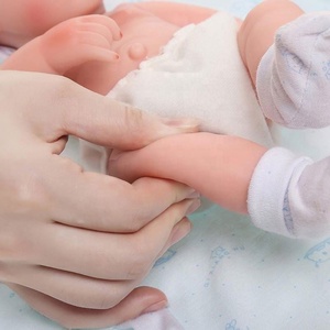 Poupée Reborn de 12 pouces, réaliste, en silicone, pour filles, vente en gros, jouets pour enfants - Product Image 5