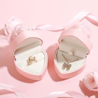 Aanbieding Valentijnsdag Bruiloft Hart Acryl Sieraden Display Ring Hangertje Doos Rozen Ge conserveerde Bloemen Sieradendoos