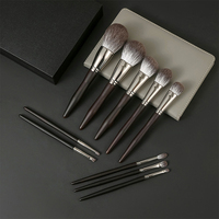 Ensemble de pinceaux de maquillage professionnel de luxe 10 pièces brosses à cheveux naturelles de qualité supérieure manche de renard des neiges Logo personnalisé pour le visage anti-cernes