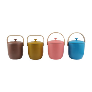 Cubo de Hielo Aislado al Vacío de Acero Inoxidable de Lujo de 3L con Tapa y Pinzas para Cubos para Fiestas en Bares de Cócteles y Uso en Exteriores - Product Image 1