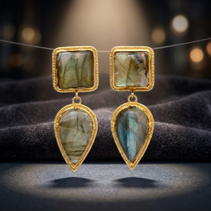 Nouvelles boucles d'oreilles pendantes tendance en labradorite, plaquées or 925, forme poire et coussin - Product Image 3
