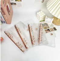 Protège-cahier à 6 anneaux en PVC transparent style minimaliste Ins avec paillettes et anneaux or rose pour enveloppes de budget et planificateur de trésorerie