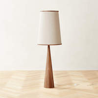 Lampadaire moderne en bois massif de noyer Modèle Room Studio Lampe personnalisée