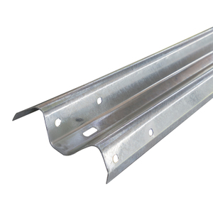 Barrera de Seguridad Galvanizada Tipo W para Carreteras y Puentes, Barrera Metálica de Tráfico - Product Image 3