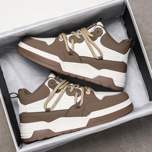 Design personnalisé Baskets pour hommes Chaussures de marche Chaussures plates pour hommes Baskets montantes de style de rue en PU Chaussures décontractées - Product Image 3