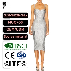 Robe de bal élégante et modeste, conçue sur mesure, robe sexy à dos nu avec fines bretelles, robe de soirée en satin brillant - Product Image 1