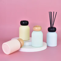 Bouteille diffuseur de parfum en verre de luxe en gros, 100-500 ml, vide, avec bouchon en bois et bâtonnets