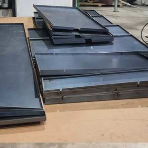 Fabrication sur mesure de tôles, découpe laser CNC, acier inoxydable et acier avec finition par peinture en poudre - Product Image 1