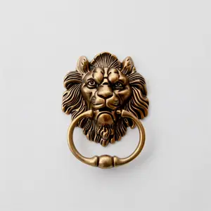 Maxeryアンティーク亜鉛合金キャビネットはライオンの頭を処理します創造的なキャビネットはドアのためのクールな彫像ノブハンドルを引っ張ります