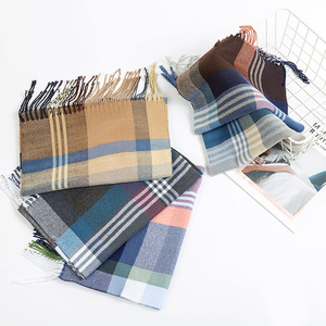 Écharpe en cachemire bon marché pour hommes Écharpe chaude en treillis pour l'automne et l'hiver Nouveau design Écharpes tendance pour femmes - Product Image 1