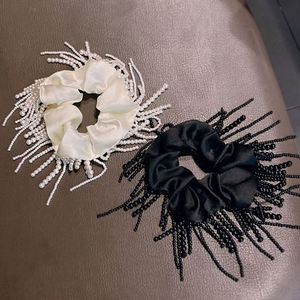 Élastiques à cheveux en tissu faits main de haute qualité, écologiques, noirs et blancs, avec perles et pompons, accessoires pour queue de cheval - Product Image 5
