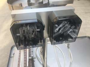 Remplisseuse et Étiqueteuse Automatique 110V/220V à 2 Buses pour Bouteilles en Verre de 30ml, 50ml, 60ml (Boissons, Produits Chimiques, Essences, Huiles Essentielles) - Product Image 5