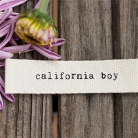 Étiquettes d'entretien personnalisées en tissu polyester imprimé, étiquettes de vêtements de haute qualité avec logo 3D pour vêtements, chaussures et sacs, option durable